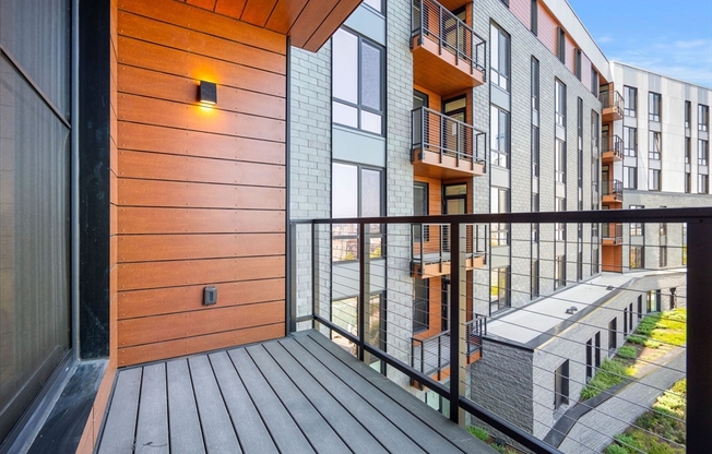 1 bed, 1 bath, 651 sqft, $4,250, Unit 717