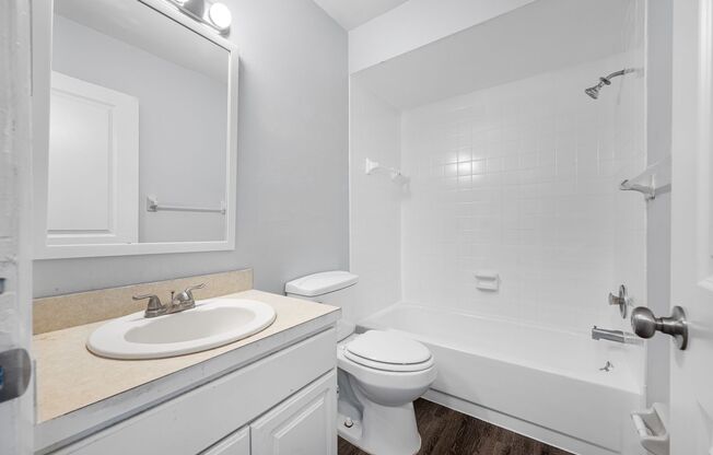 2 beds, 1 bath, 845 sqft, $1,695, Unit 7200-C