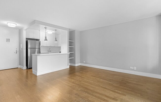 1 bed, 1 bath, $4,300, Unit 12G