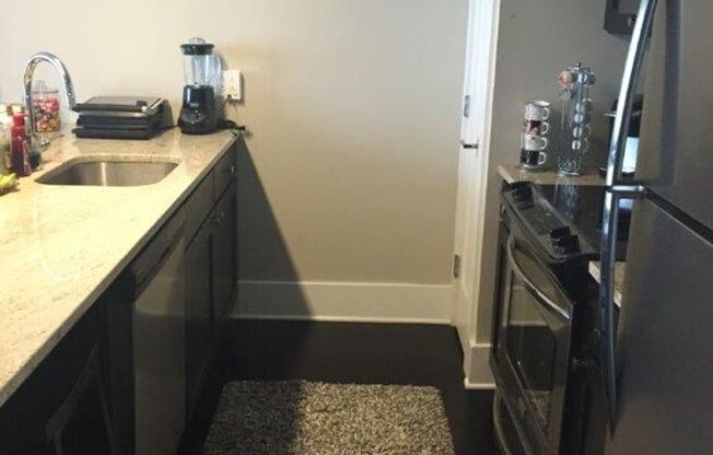 1 bed, 1 bath, 671 sqft, $1,450, Unit 4A