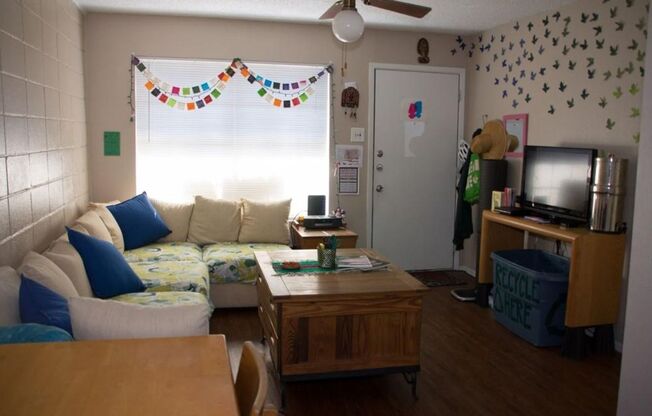 2 beds, 2 baths, 825 sqft, $1,400, Unit K725 - 311 - 105