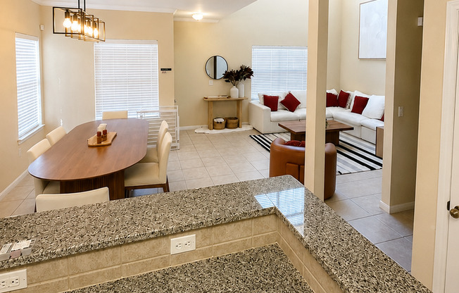 3 beds, 3.5 baths, $2,600, Unit # 804