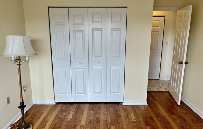2 beds, 2 baths, 1,206 sqft, $3,000, Unit 205