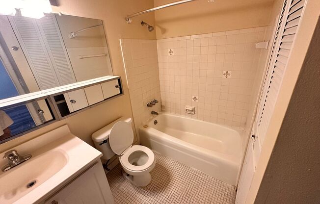 1 bed, 1 bath, $1,225, Unit 309