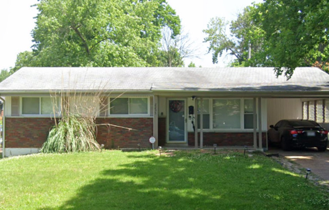 Charming 3-Bedroom Home in Convenient St. Louis County Location