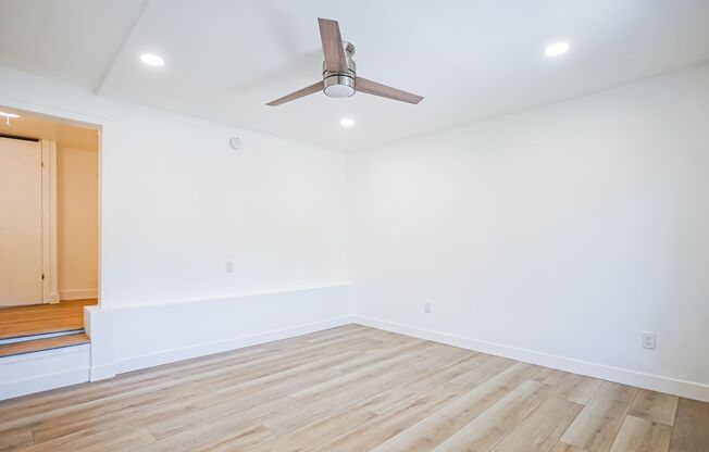 Studio, 1 bath, 550 sqft, $2,000, Unit 2067 Ivar Ave