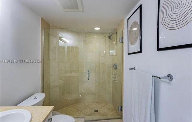 3 beds, 3 baths, 1,601 sqft, $5,400, Unit 19900 E Country Club Dr # 311