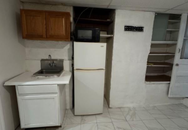 1822 Barnes ave Basement