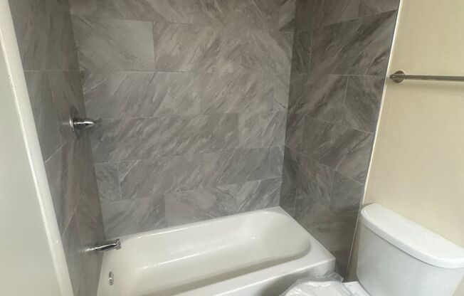 1 bed, 1 bath, 800 sqft, $1,725, Unit 3355 #104