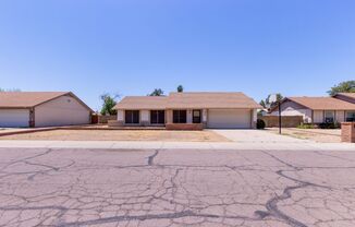 Comfortable 3-Bed, 2-Bath Home in Glendale!