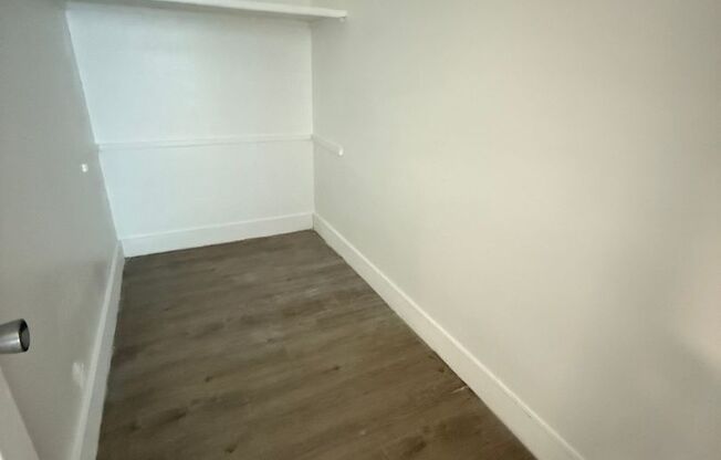 1 bed, 1 bath, 650 sqft, $1,225, Unit 4812-4