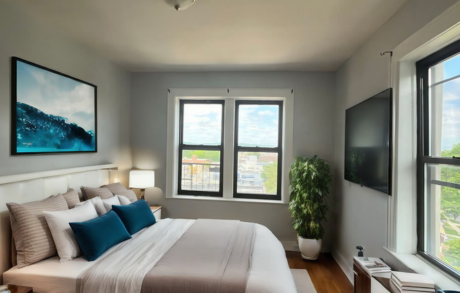 Hill Manor - Renovated Apartments Near Train Station