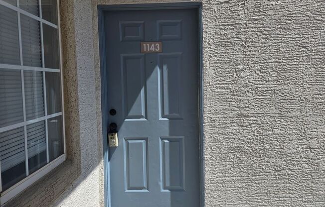 A Fabulous 2 Bedroom Downstairs Condo Centrally Located
