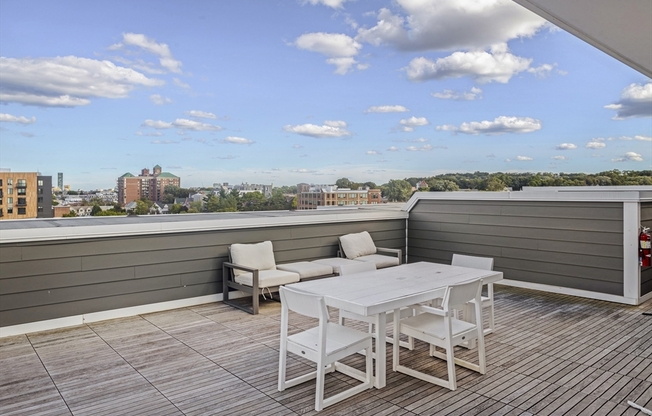 1 bed, 1 bath, 732 sqft, $3,200, Unit 204