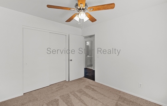 16090 W LARKSPUR DR
