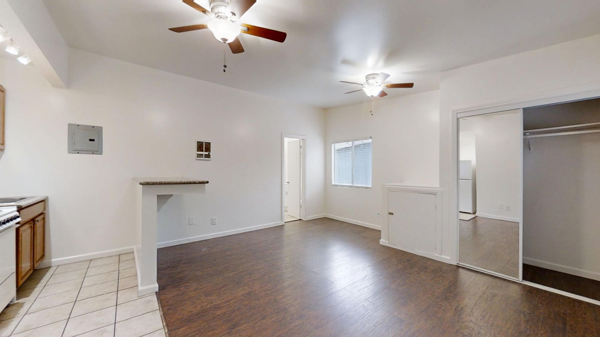 Sea Breeze Apartments