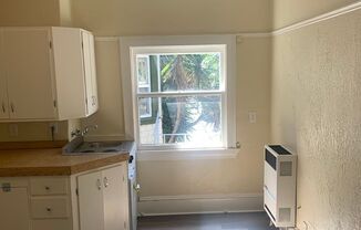 Studio, 1 bath, 400 sqft, $1,350, Unit 5