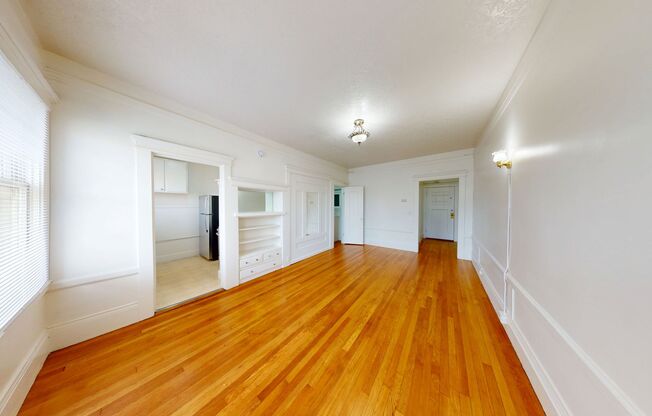 Studio, 1 bath, 373 sqft, $1,600, Unit 323