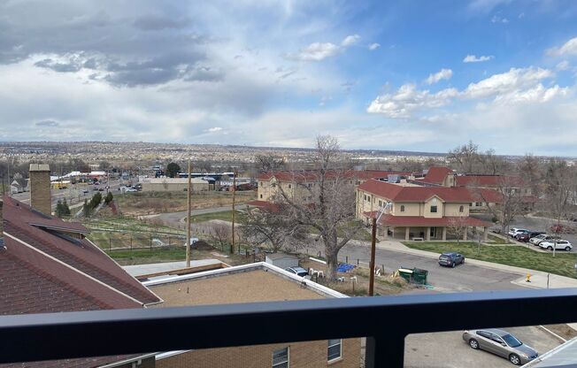 1 bed, 1 bath, 446 sqft, $1,650, Unit 422