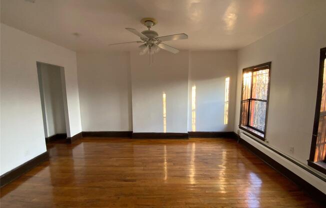 2 beds, 1 bath, 800 sqft, $2,850, Unit 3