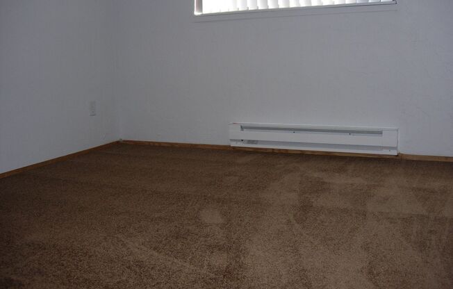 1 bed, 1 bath, $1,275, Unit 038