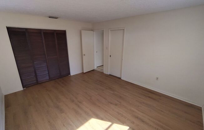 2 beds, 1 bath, $1,400