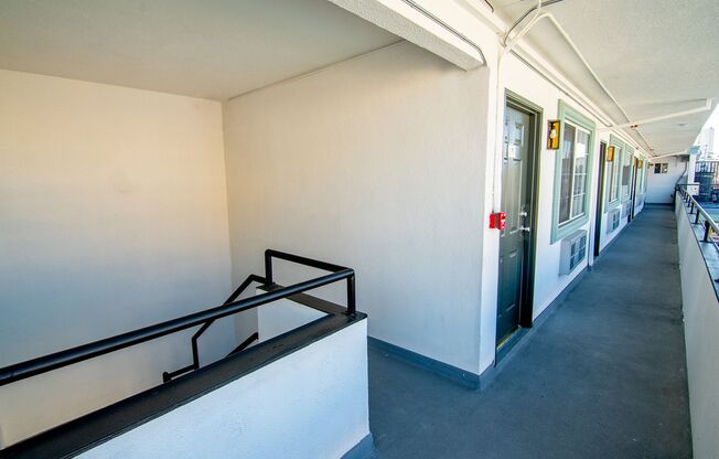 Studio, 1 bath, 126 sqft, $1,595, Unit 125