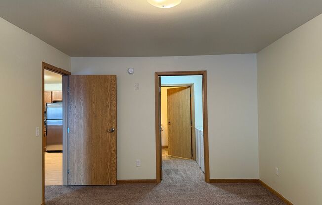 1 bed, 1 bath, 771 sqft, $975