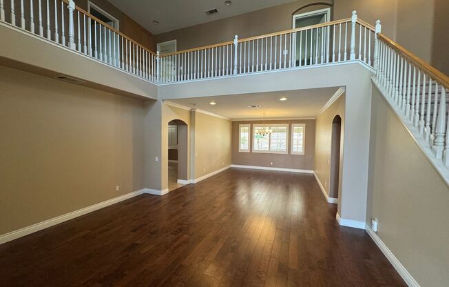 Beautiful 4 bed, 3 bath Corona home with 3 car garage for lease