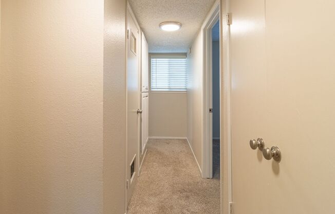 3 beds, 1.5 baths, 1,025 sqft, $2,275, Unit 490004