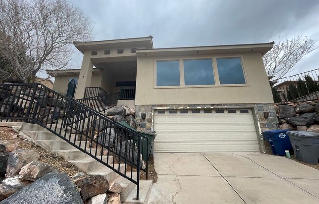 3 bed 3 bath home - Located just below The D sign! MUST SEE PICTURES!