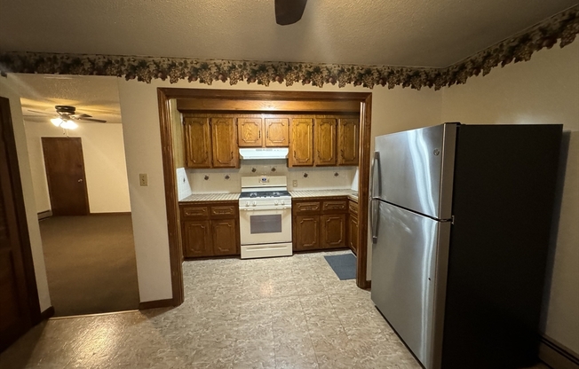 3 beds, 1 bath, 1,000 sqft, $1,500, Unit 2