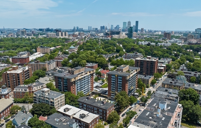 1 bed, 1 bath, 822 sqft, $3,500, Unit 611