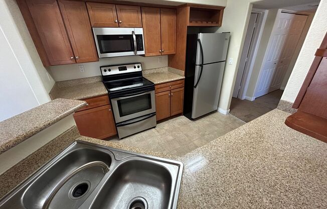 2 beds, 2 baths, $1,200, Unit # 2017