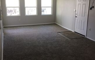 Fabulously maintained condo with beautiful surrounding