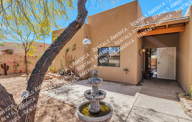 1711 N BAXTER DR