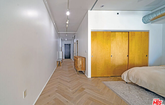 1 bed, 1 bath, 960 sqft, $2,700, Unit 714