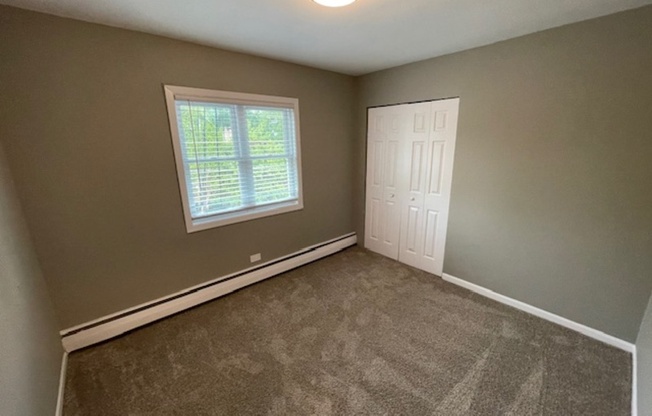 7 N DRYDEN PL