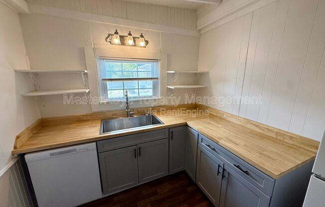 302 Raynor Street Unit B