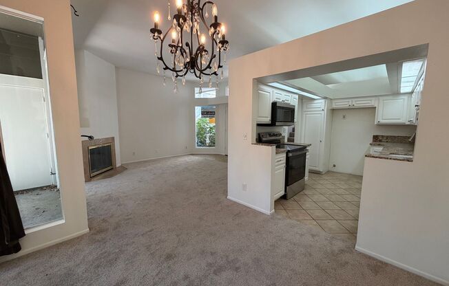 COSTA MESA 2 BEDROOM, 2 BATHROOM CONDO $3,400 (BRISTOL & BAKER)