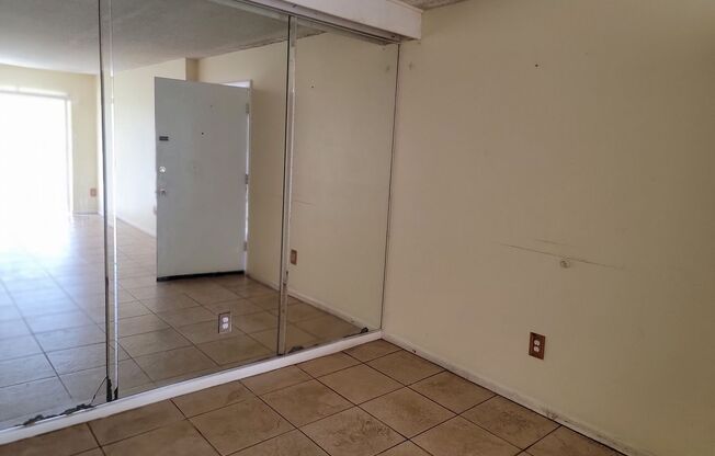 2 beds, 2 baths, $1,575, Unit Apt. C