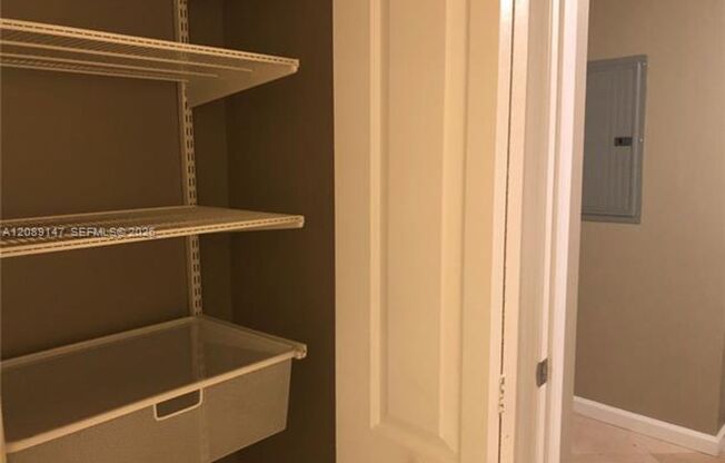 1 bed, 1 bath, $3,250, Unit # 2703