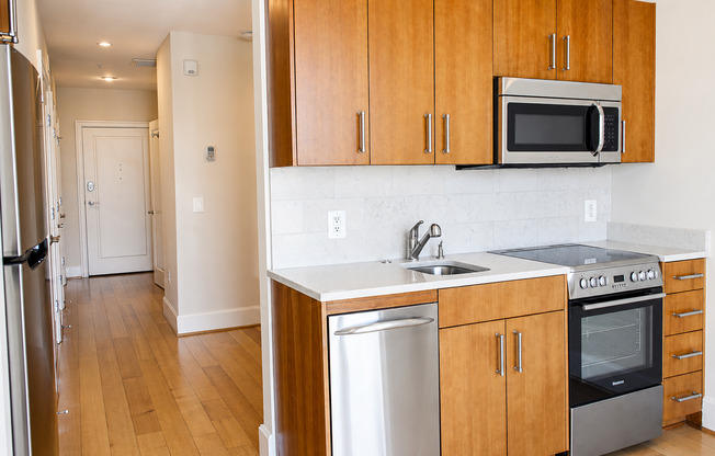 1 bed, 1 bath, $2,350, Unit 309