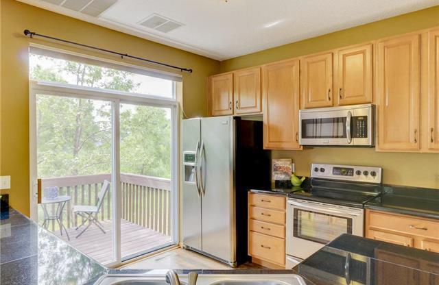 Stylish & Spacious Home in Prime Maple Grove Location for $2,895.00