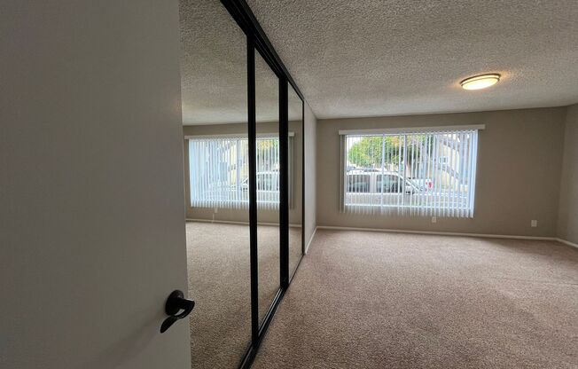 1 bed, 2 baths, 900 sqft, $2,200, Unit 007