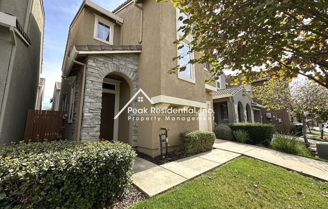 Very Nice 3bd/2.5ba West Sacramento Home