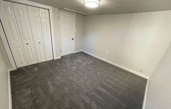 Newly remodeled 1bd/1b near shopping and restaurants!