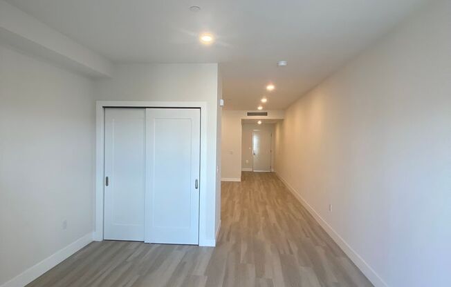 Studio, 1 bath, 513 sqft, $2,050, Unit 413