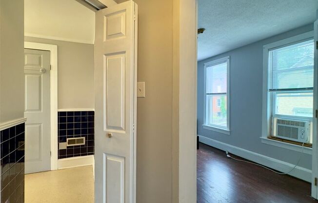 Charming 2-Bedroom Townhome with Spacious Yard in Westminster