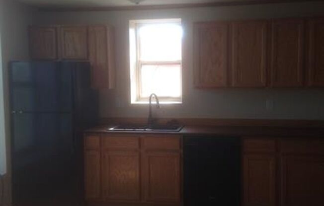 128 E MAIN